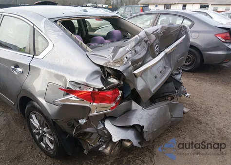 2015 Nissan Altima 2.5 S from USA, damaged, VIN 1N4AL3AP0FC487500